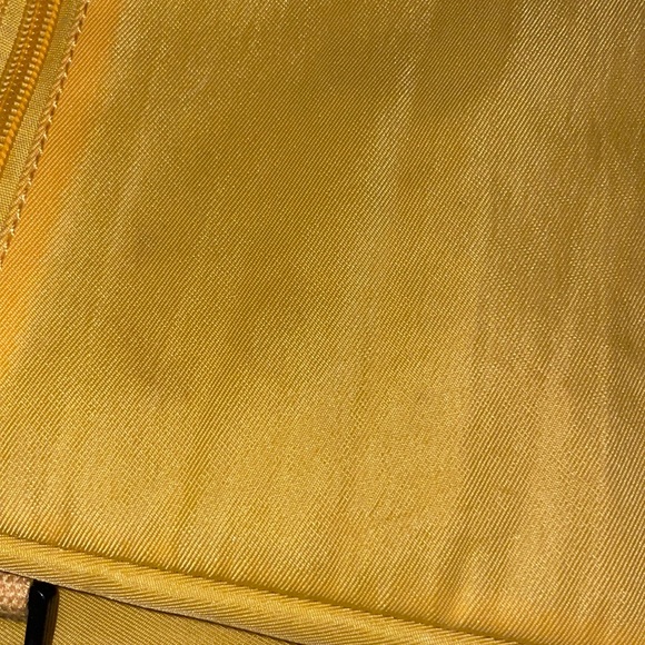 Yellow backpack - Picture 2 of 4